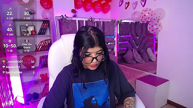 AliceWalker 11 online show from 15, 2, 2025