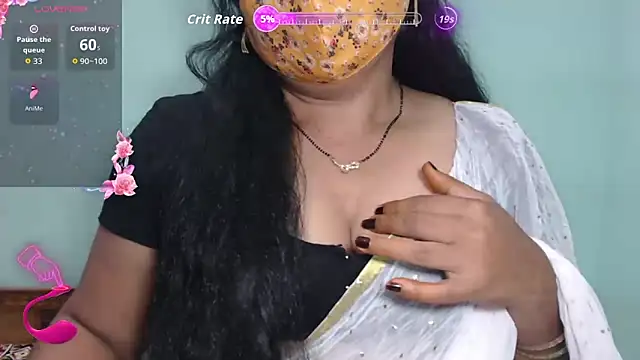 Snapshot of Queen_sakshi chatting on 2, 11, 2025 Queen sakshi online show from 2, 11, 2025