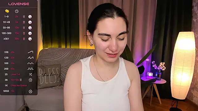 hannacheekss  online show from 7, 12, 2024