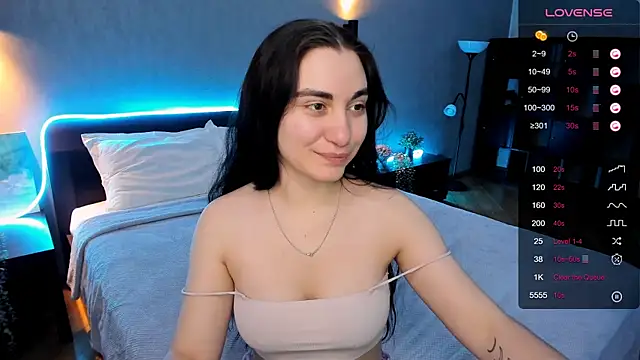 hannacheekss  online show from 13, 1, 2025