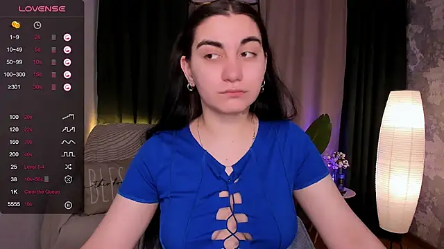 hannacheekss  online show from 26, 2, 2025