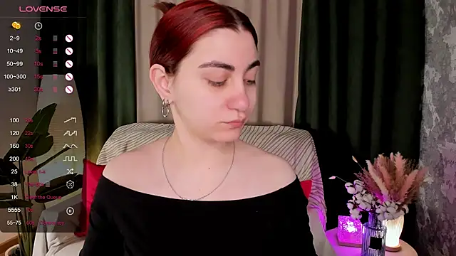 Snapshot of hannacheekss_ chatting on 29, 4, 2026 hannacheekss online show from 29, 4, 2026