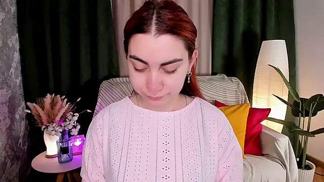 Snapshot of hannacheekss_ chatting on 19, 5, 2026 hannacheekss online show from 19, 5, 2026
