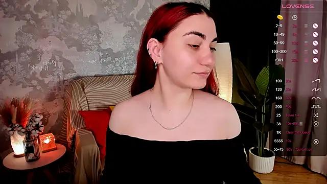 Snapshot of hannacheekss_ chatting on 22, 6, 2026 hannacheekss online show from 22, 6, 2026