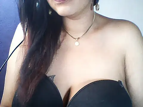 Snapshot of layanah12 chatting on 23, 5, 2026 layanah12 online show from 23, 5, 2026