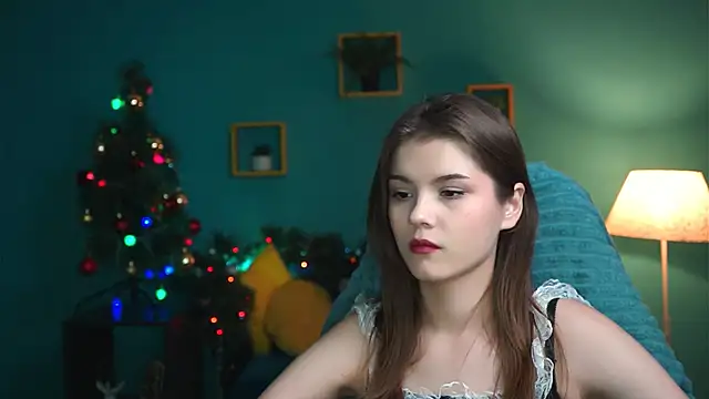 EvaThopson online show from 8, 12, 2024