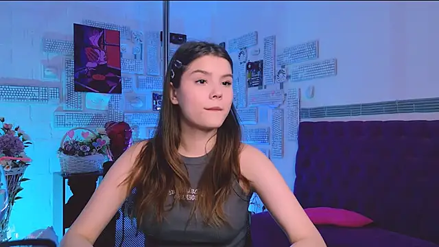 EvaThopson online show from 28, 2, 2025