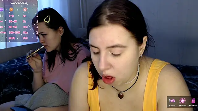 Snapshot of BettyandRich_ chatting on 8, 2, 2025 BettyandRich online show from 8, 2, 2025