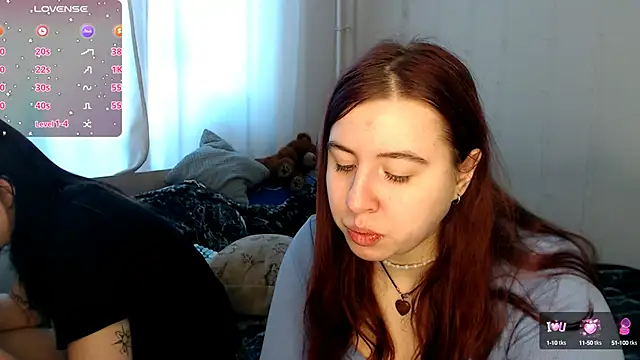 Snapshot of BettyandRich_ chatting on 13, 2, 2025 BettyandRich online show from 13, 2, 2025