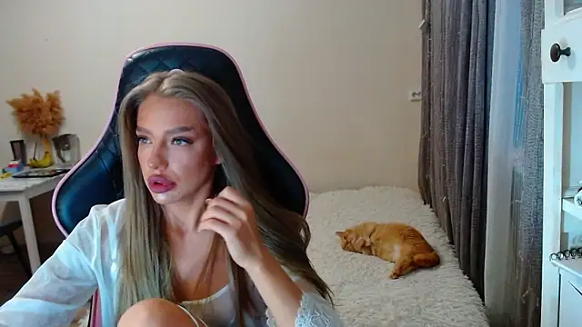 lonely dreamm online show from 4, 1, 2025