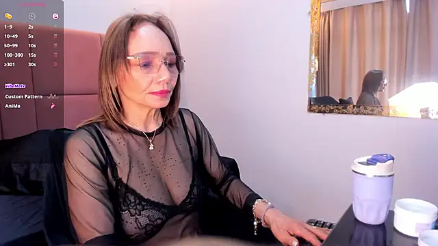 Snapshot of JennieRosse chatting on 11, 5, 2026 JennieRosse online show from 11, 5, 2026