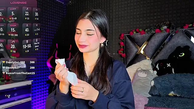 SolBeaumont1 online show from 6, 3, 2026