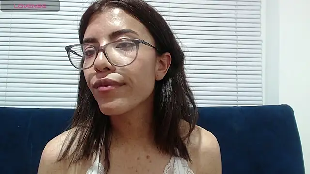  lucysmith online show from 11, 2, 2025