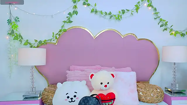 NahiaraReina online show from 14, 11, 2025