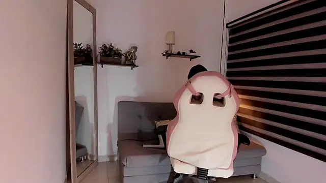 yenny garcia online show from 27, 3, 2026