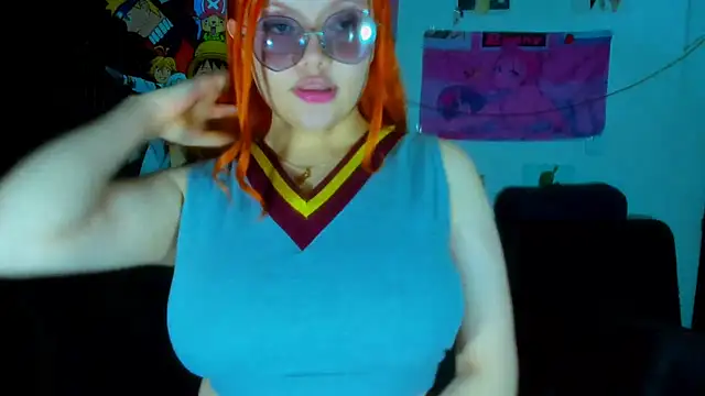 Snapshot of Lily_stone04 chatting on 4, 1, 2025 Lily stone04 online show from 4, 1, 2025