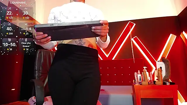 Snapshot of engel_devil chatting on 14, 10, 2025 engel devil online show from 14, 10, 2025