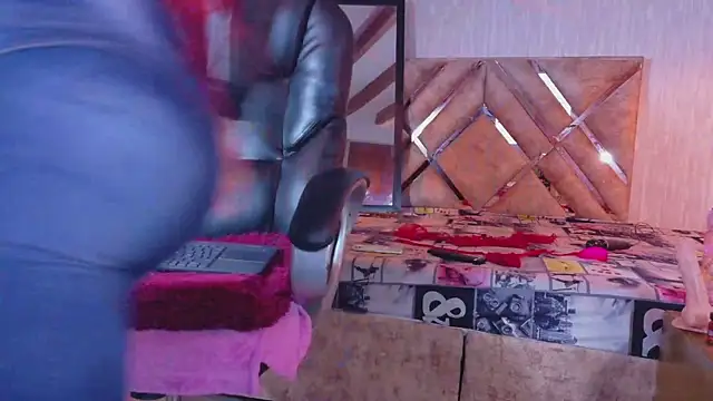 Snapshot of engel_devil chatting on 13, 11, 2025 engel devil online show from 13, 11, 2025