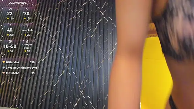 Snapshot of Lil_eva2 chatting on 8, 3, 2025 Lil eva2 online show from 8, 3, 2025