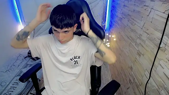 Snapshot of Brayan_lopezz chatting on 5, 12, 2024 Brayan lopezz online show from 5, 12, 2024