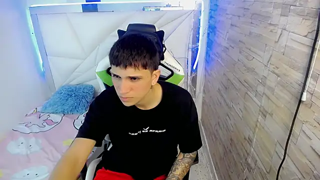 Snapshot of Brayan_lopezz chatting on 18, 1, 2025 Brayan lopezz online show from 18, 1, 2025