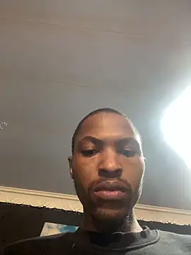 Snapshot of BlueIceCube chatting on 2, 12, 2025 BlueIceCube online show from 2, 12, 2025