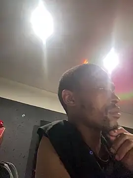 Snapshot of BlueIceCube chatting on 20, 12, 2025 BlueIceCube online show from 20, 12, 2025