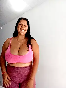 andreinabigtits online show from 4, 2, 2025