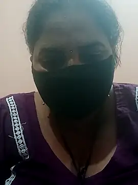 Snapshot of seemi_bhabhi chatting on 22, 3, 2025 seemi bhabhi online show from 22, 3, 2025