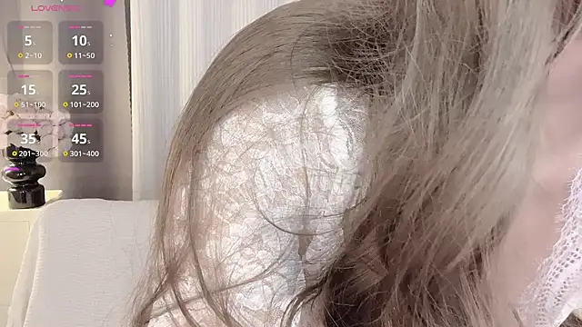 Snapshot of Lucky-susuBB chatting on 27, 12, 2024 Lucky-susuBB online show from 27, 12, 2024