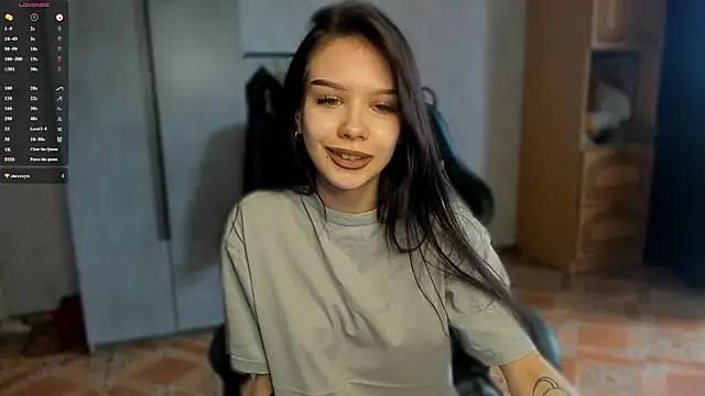 Snapshot of SweetyDeviliya chatting on 28, 5, 2026 SweetyDeviliya online show from 28, 5, 2026