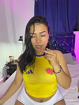 Snapshot of Rousse_blue chatting on 18, 6, 2026 Rousse blue online show from 18, 6, 2026