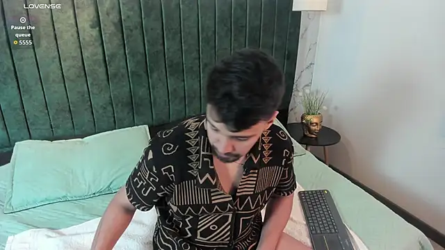 Snapshot of Edward_max chatting on 1, 3, 2026 Edward max online show from 1, 3, 2026