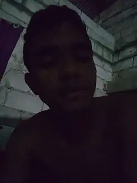 Snapshot of Reynold2608 chatting on 27, 5, 2026 Reynold2608 online show from 27, 5, 2026