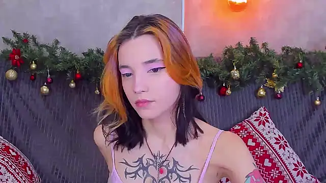 as1an girlfriend online show from 15, 12, 2024