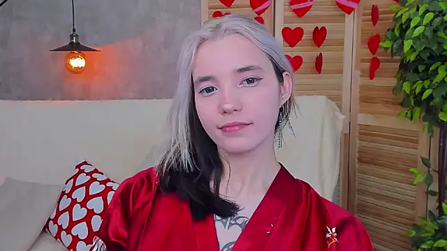 as1an girlfriend online show from 16, 2, 2025