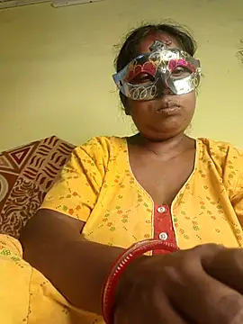 Snapshot of tinabhabhi chatting on 4, 8, 2026 tinabhabhi online show from 4, 8, 2026