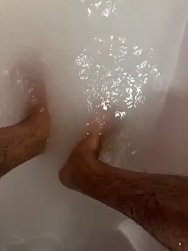 Snapshot of SensualG300 chatting on 4, 11, 2025 SensualG300 online show from 4, 11, 2025