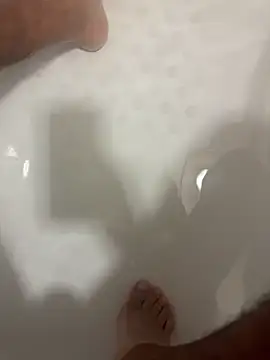 Snapshot of SensualG300 chatting on 20, 11, 2025 SensualG300 online show from 20, 11, 2025