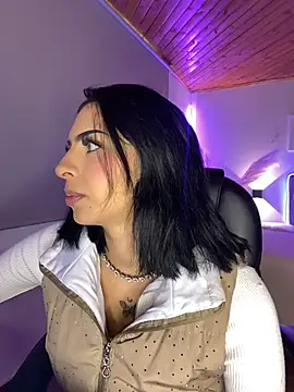 Snapshot of Hilary_pinkk chatting on 20, 7, 2026 Hilary pinkk online show from 20, 7, 2026