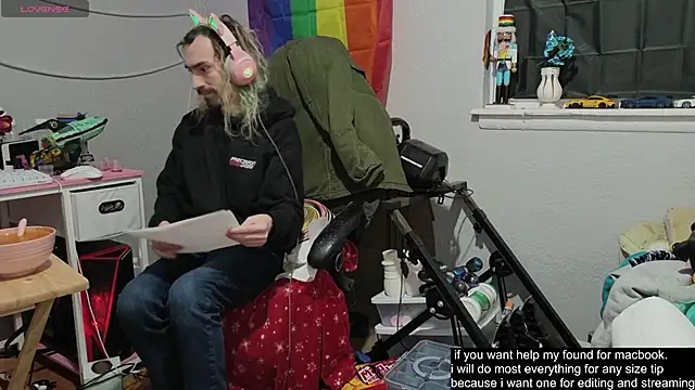 tallnerdyguy online show from 25, 11, 2025