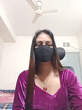 Snapshot of Tisha-01 chatting on 19, 5, 2026 Tisha-01 online show from 19, 5, 2026