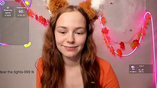 Snapshot of Fox_Lisa chatting on 15, 10, 2025 Fox Lisa online show from 15, 10, 2025