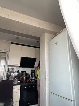 CurlyLara online show from 4, 3, 2025