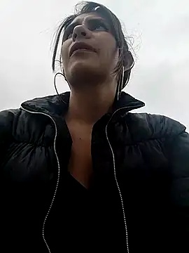 Alysson-- online show from 13, 3, 2025