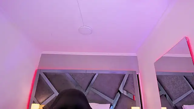 AmberiniHoffman online show from 31, 1, 2025