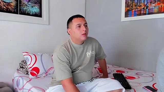 naughtyloverss online show from 22, 1, 2025