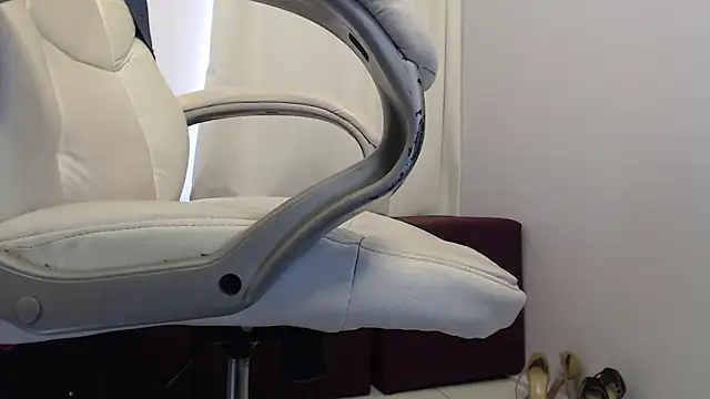 Abby Halliwey online show from 29, 12, 2024