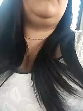 Snapshot of sara_pineros chatting on 5, 12, 2024 sara pineros online show from 5, 12, 2024