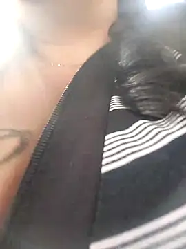 Snapshot of sara_pineros chatting on 28, 2, 2025 sara pineros online show from 28, 2, 2025